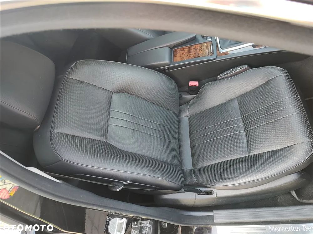 Mercedes-Benz Klasa C 350 CDI BlueEff Avantgarde 4-Matic - 14