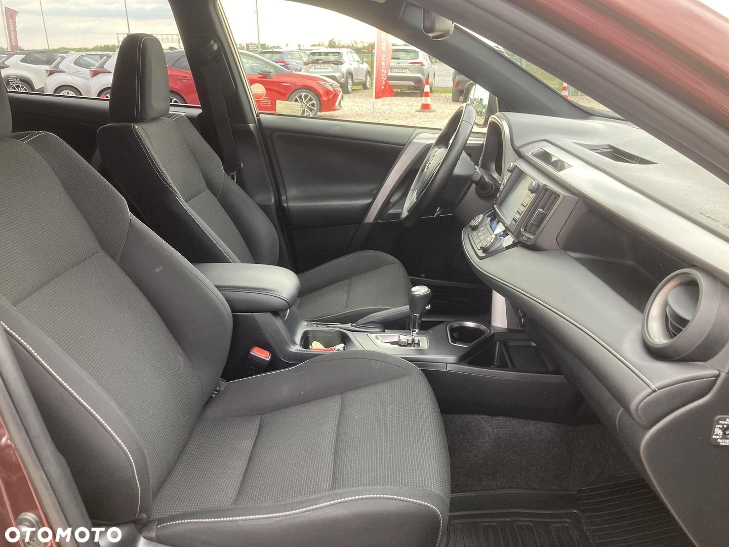 Toyota RAV4 - 18