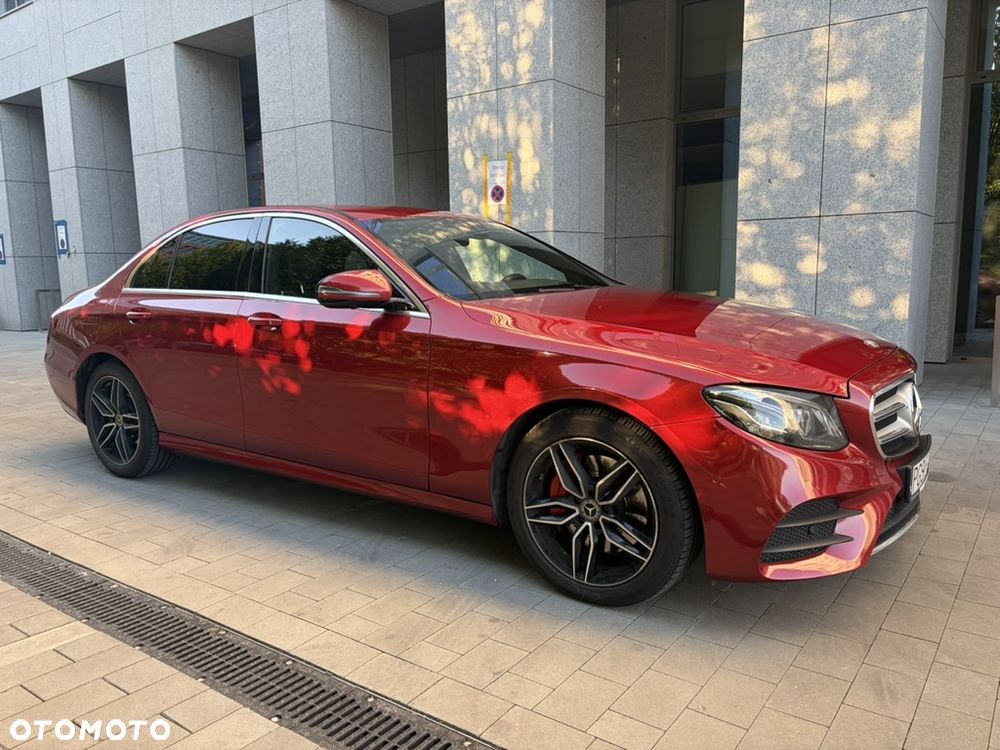 Mercedes-Benz Klasa E 220 d 4-Matic Business Edition 9G-TRONIC - 3