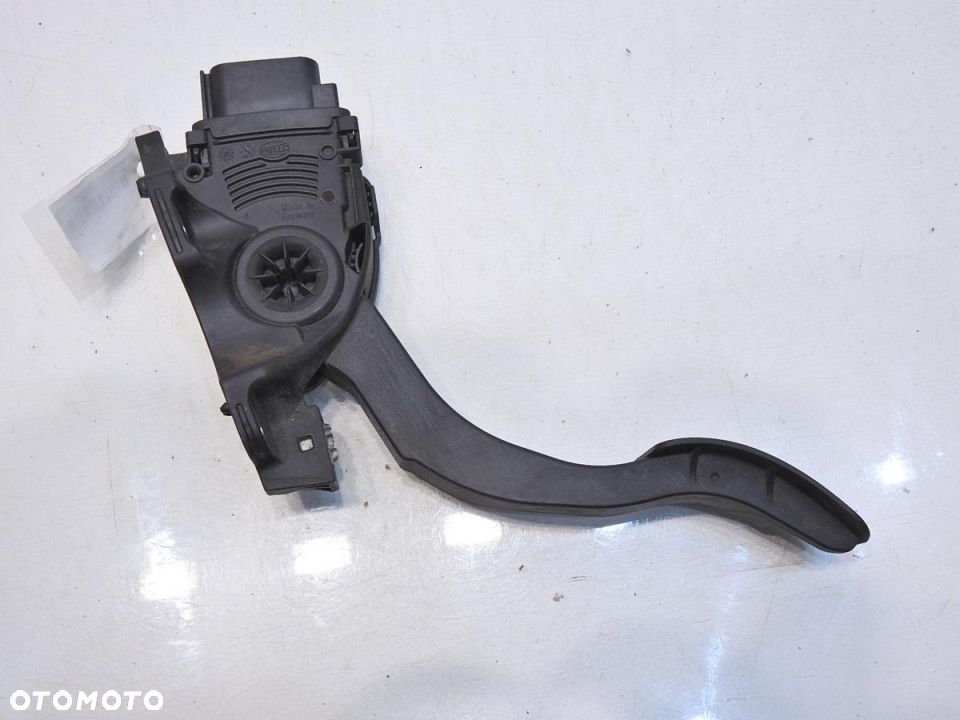 PEDAŁ GAZU POTENCJOMETR VOLVO V70 III 2.0 D3 - 5