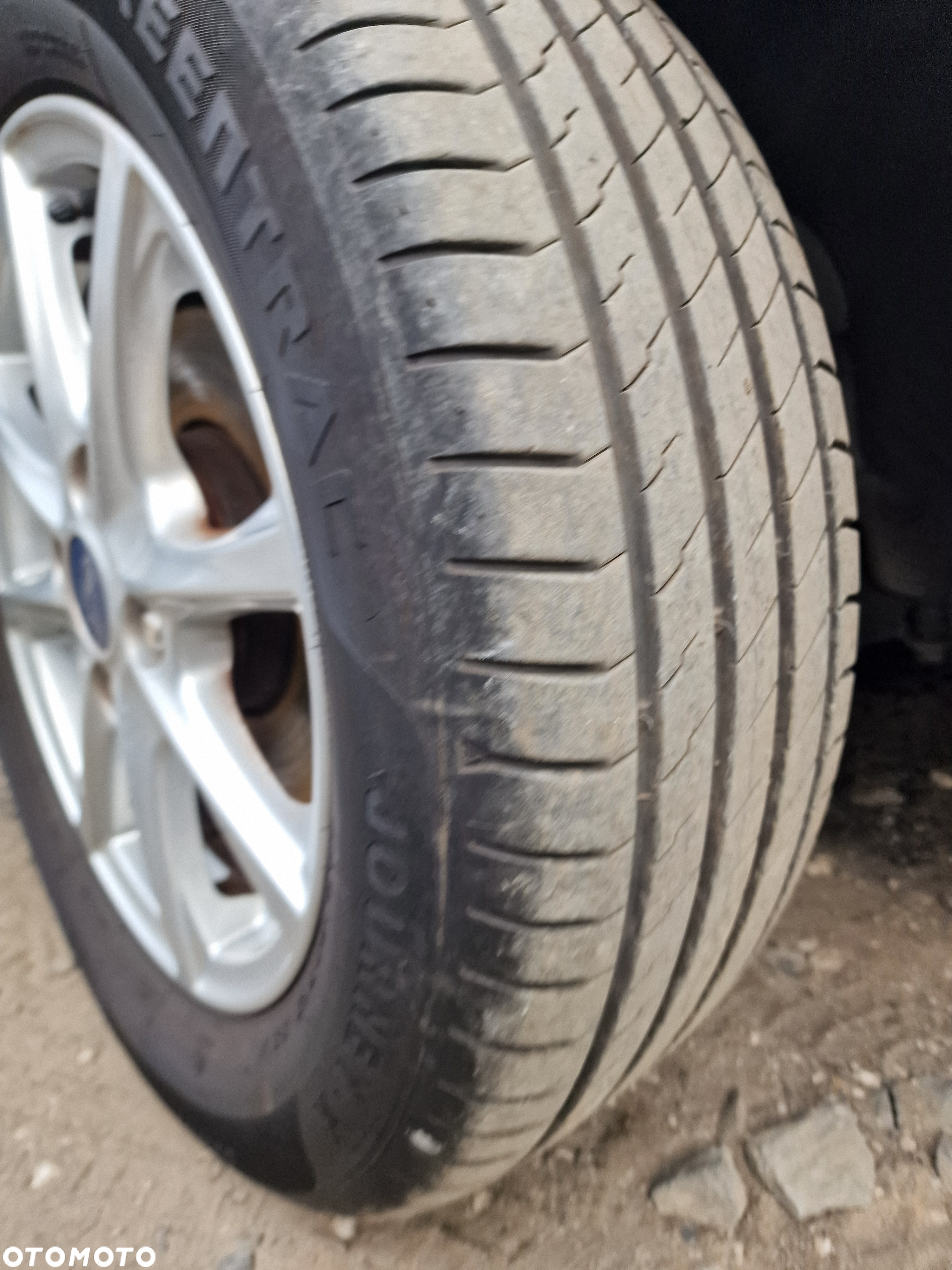 Ford Fiesta 1.0 EcoBoost S&S TITANIUM - 23