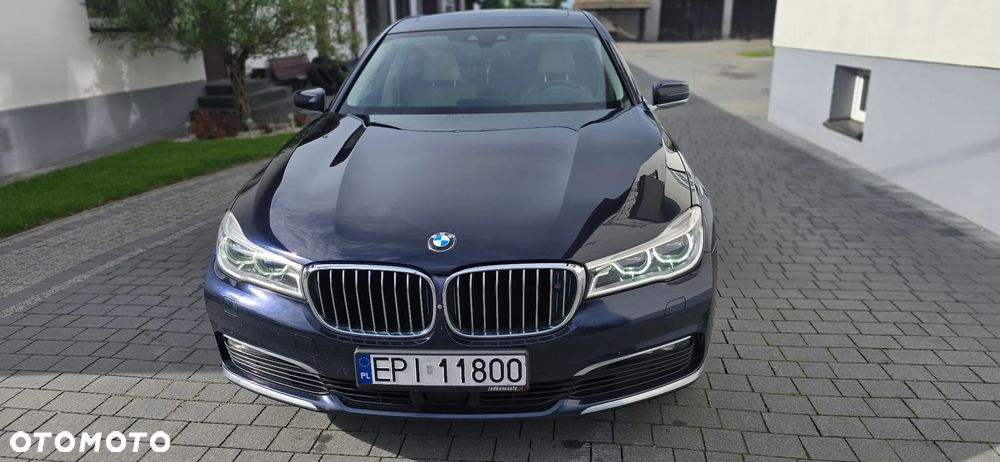BMW Seria 7 740Le xDrive iPerformance - 7