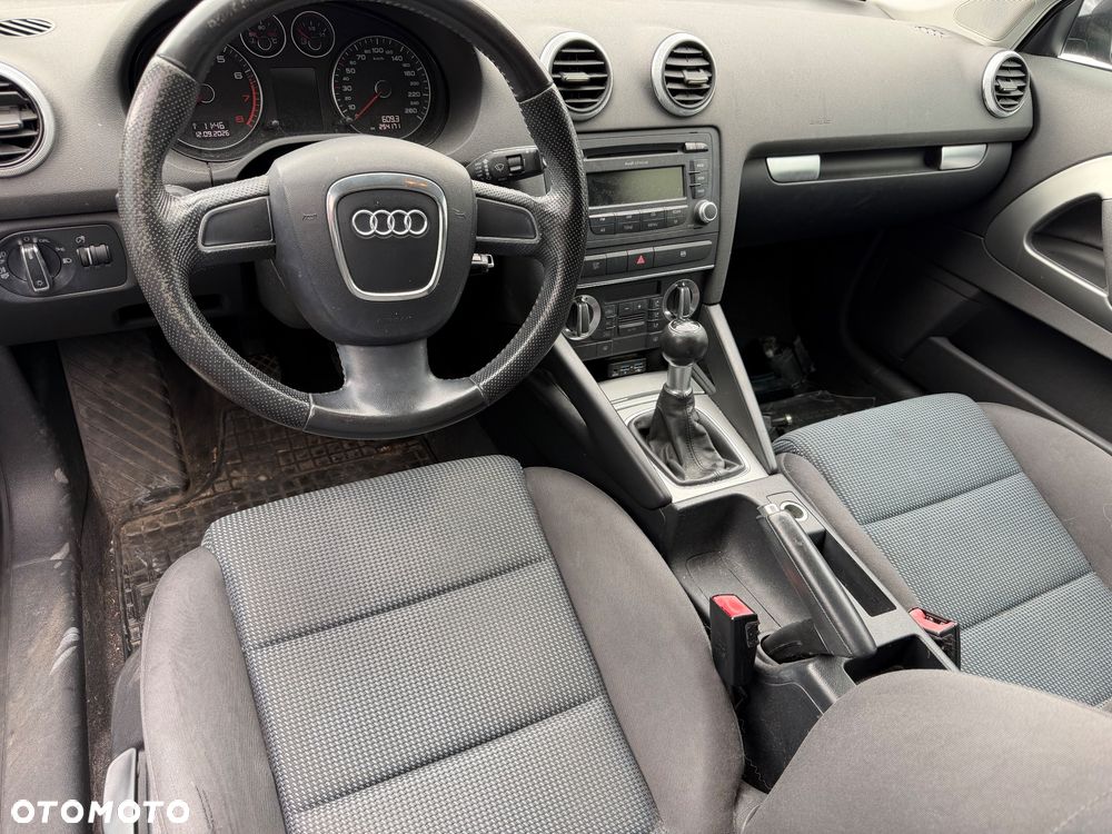 Audi A3 3-drzwiowe 1.6 Ambition - 6