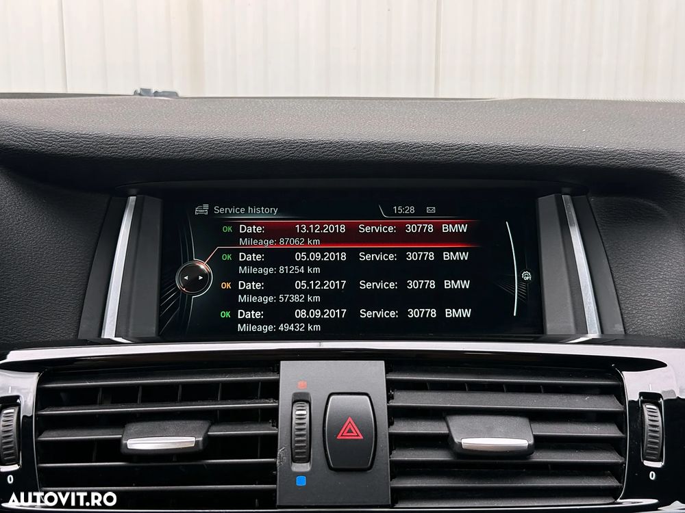 BMW X3 xDrive20d AT xLine - 37