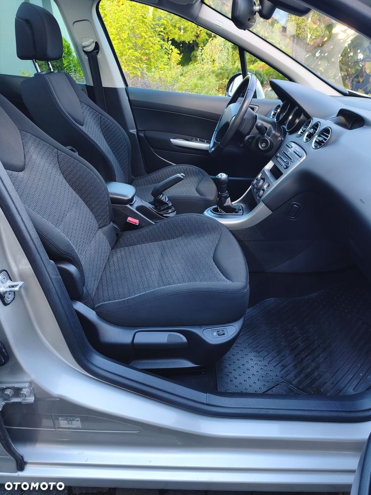 Peugeot 308 120 VTi Premium - 34