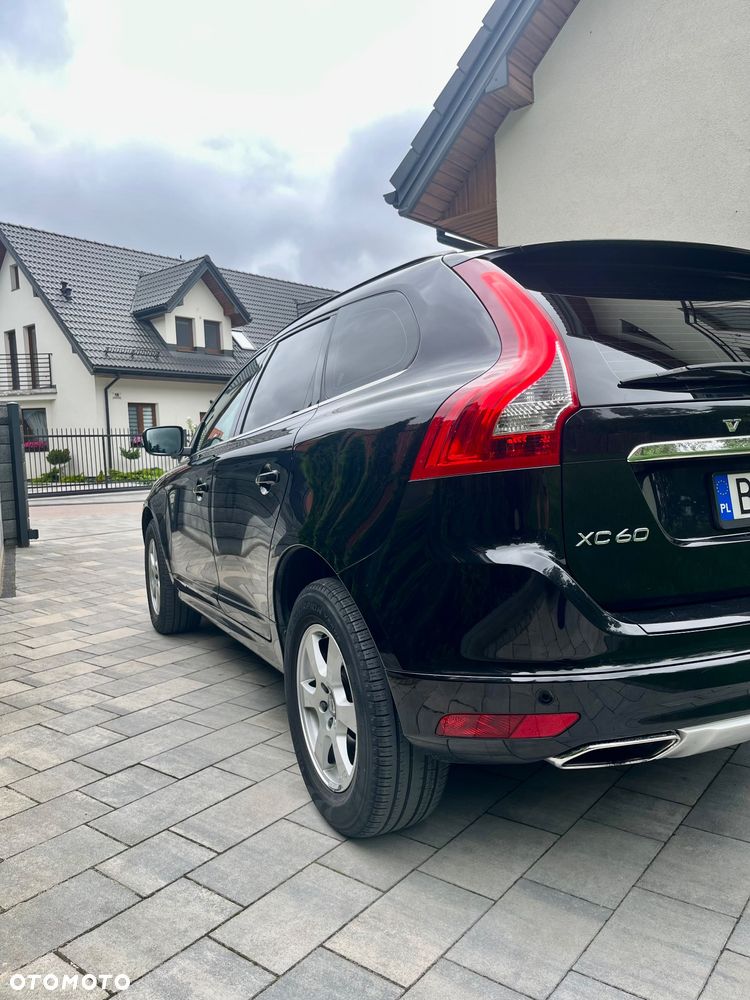 Volvo XC 60 D4 Momentum - 5