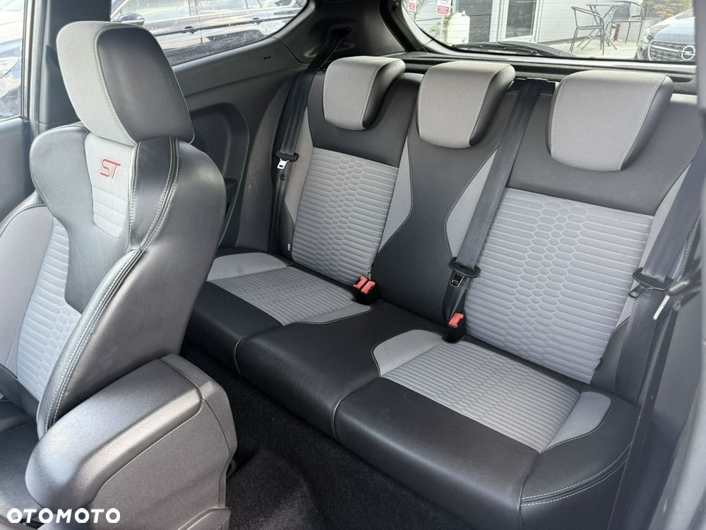 Ford Fiesta 1.6 EcoBoost ST - 13