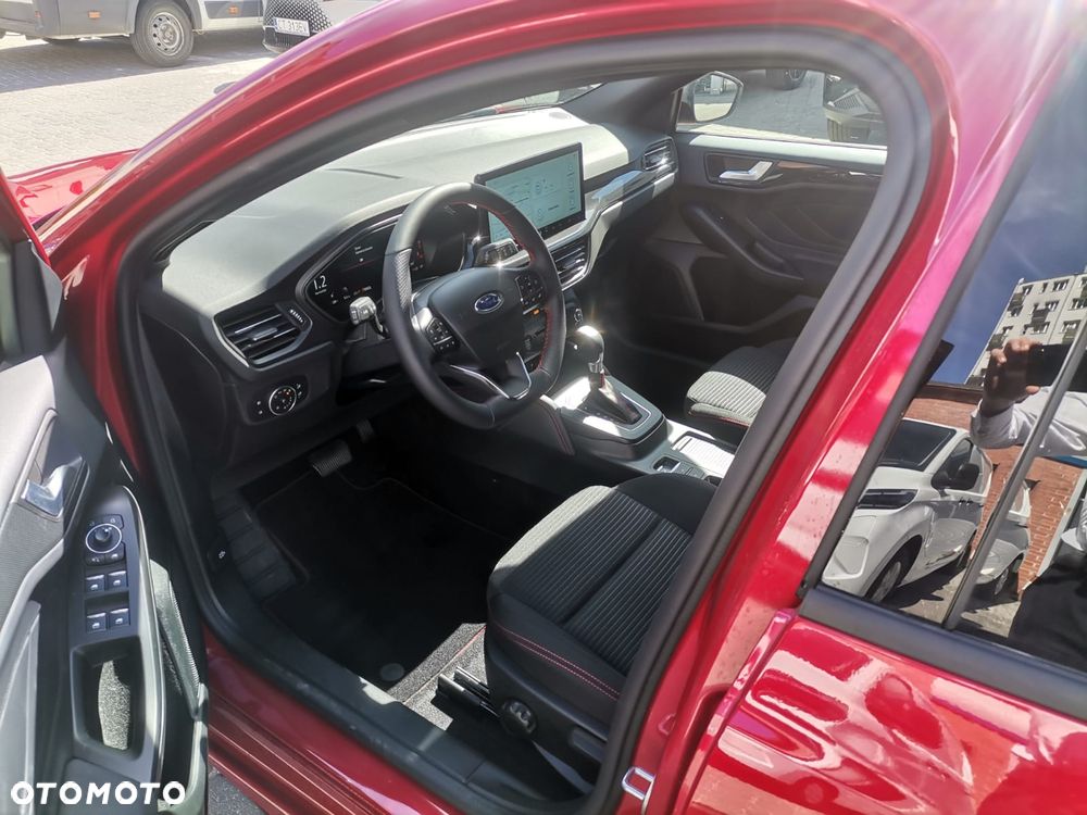Ford Focus 1.0 EcoBoost mHEV ST-Line X - 8