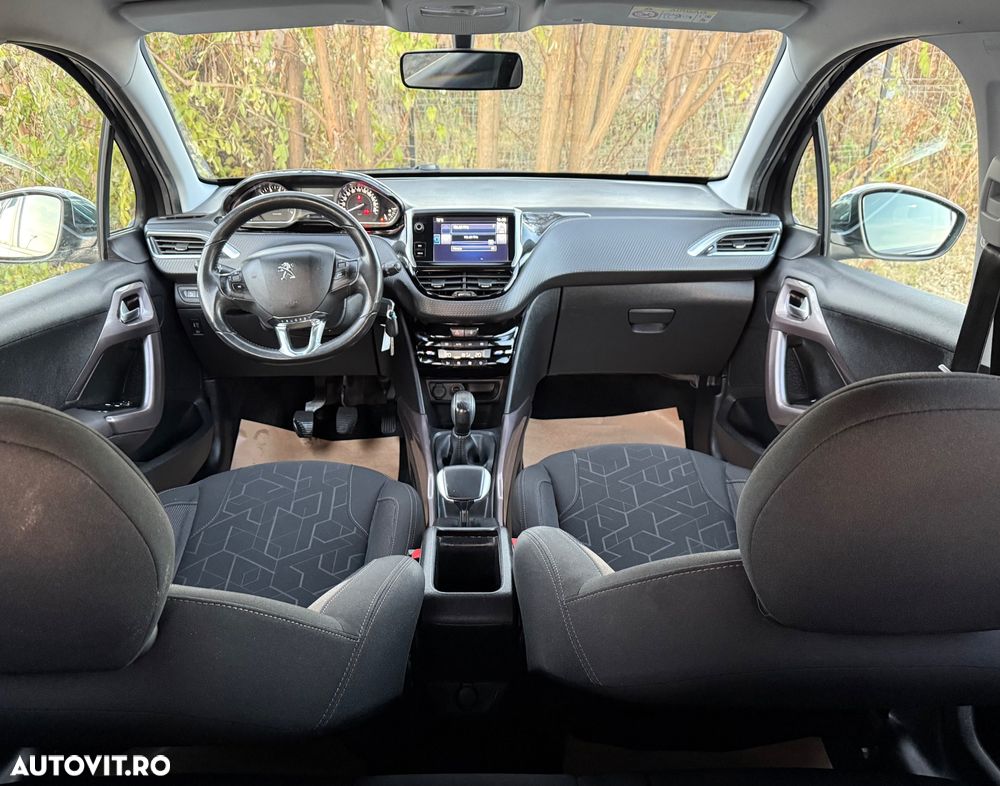 Peugeot 2008 PureTech 110 Stop&Start Allure - 12