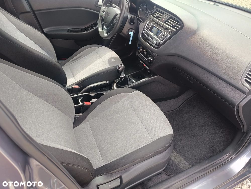 Hyundai i20 1.4 Comfort - 15