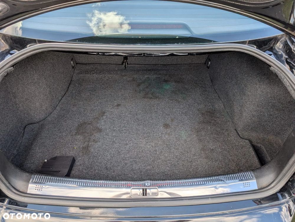 Volkswagen Passat 1.9 TDI Comfortline Family - 9