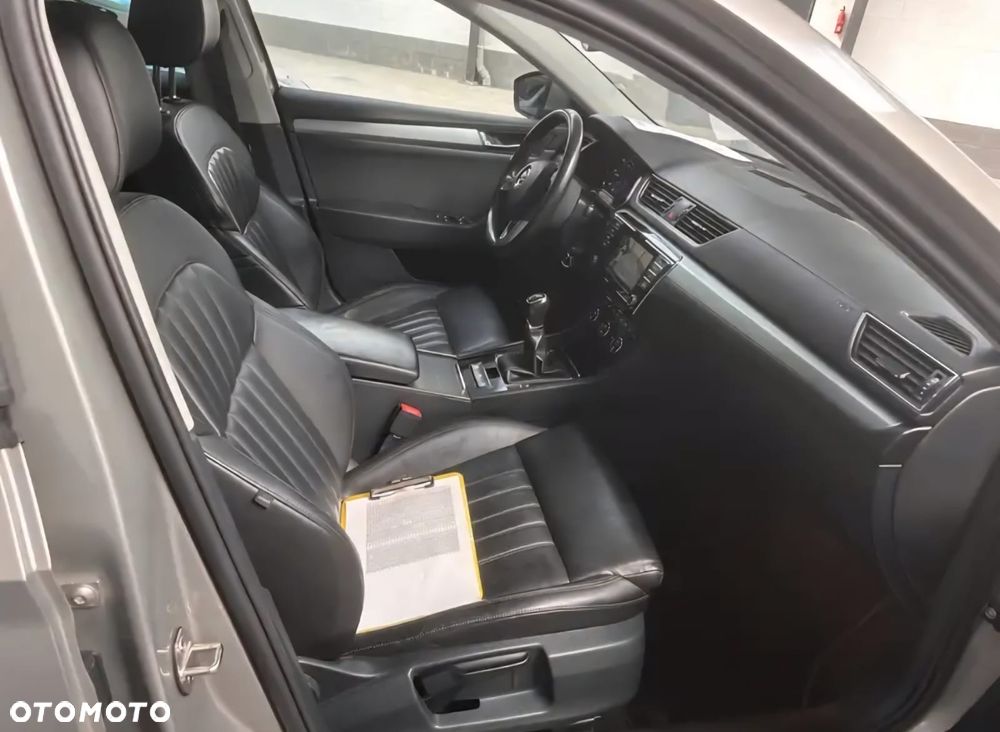 Skoda Superb 1.6 TDI Style - 8