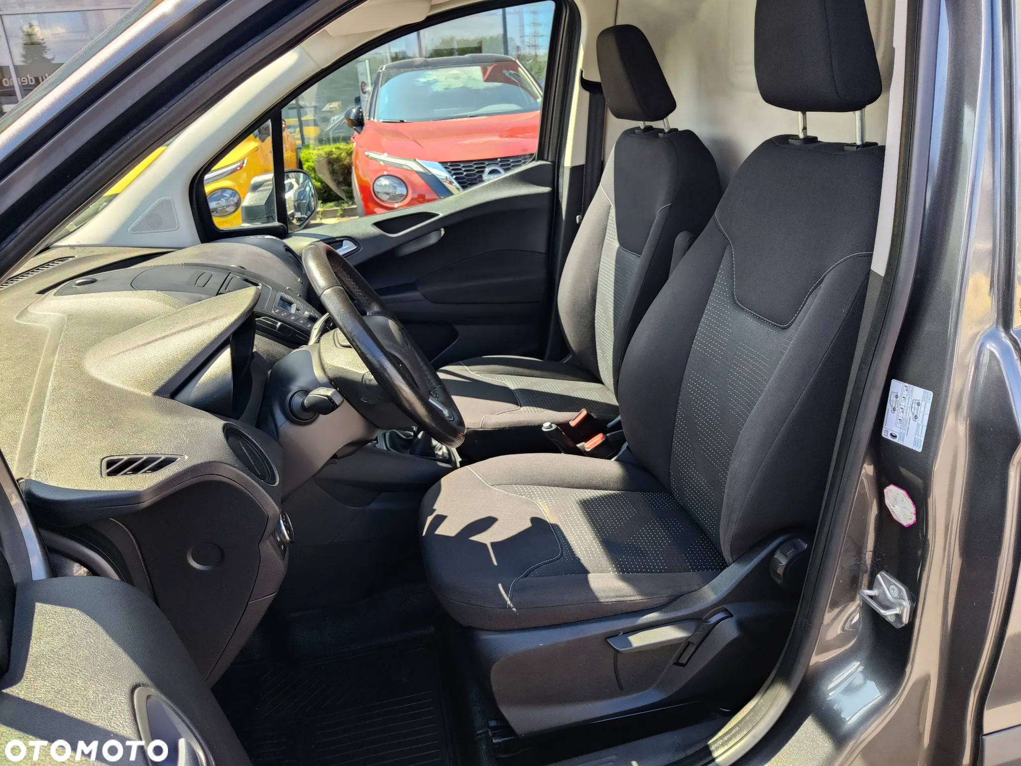 Ford Transit Courier 1.5 TDCi Trend - 17