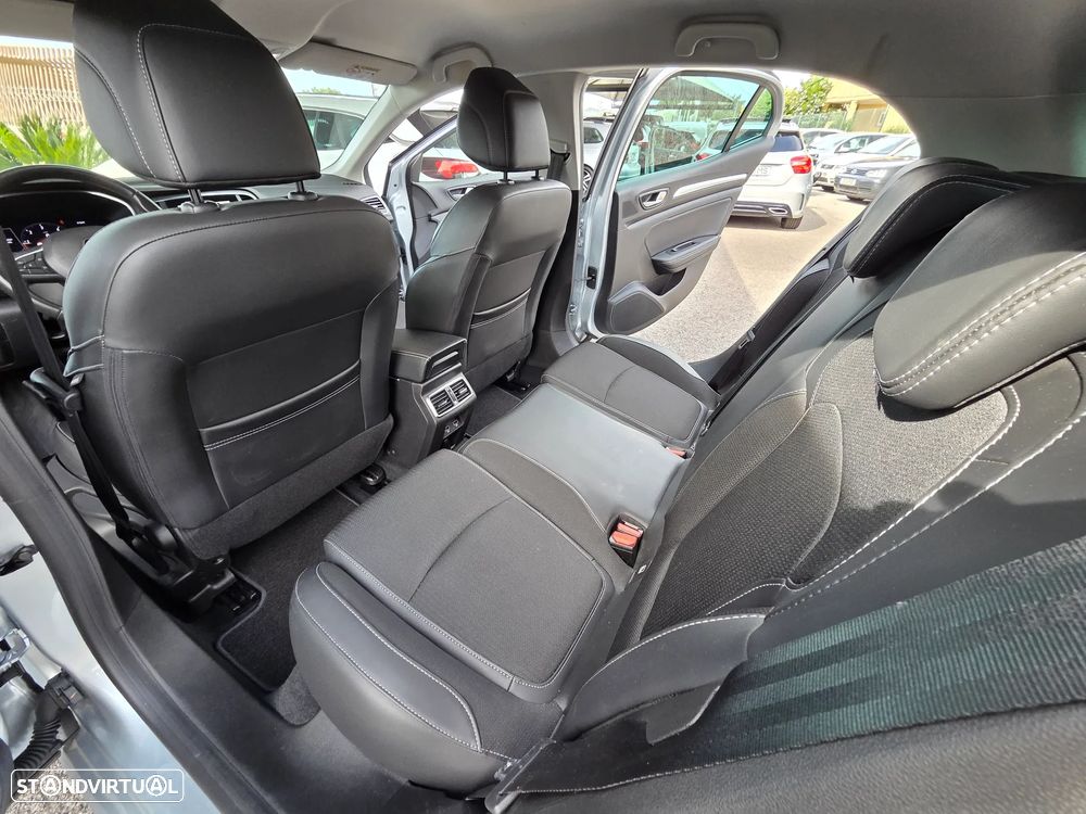 Renault Mégane BLUE dCi 115 INTENS - 21