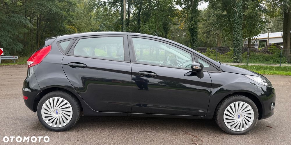 Ford Fiesta 1.25 Champions Edition - 4