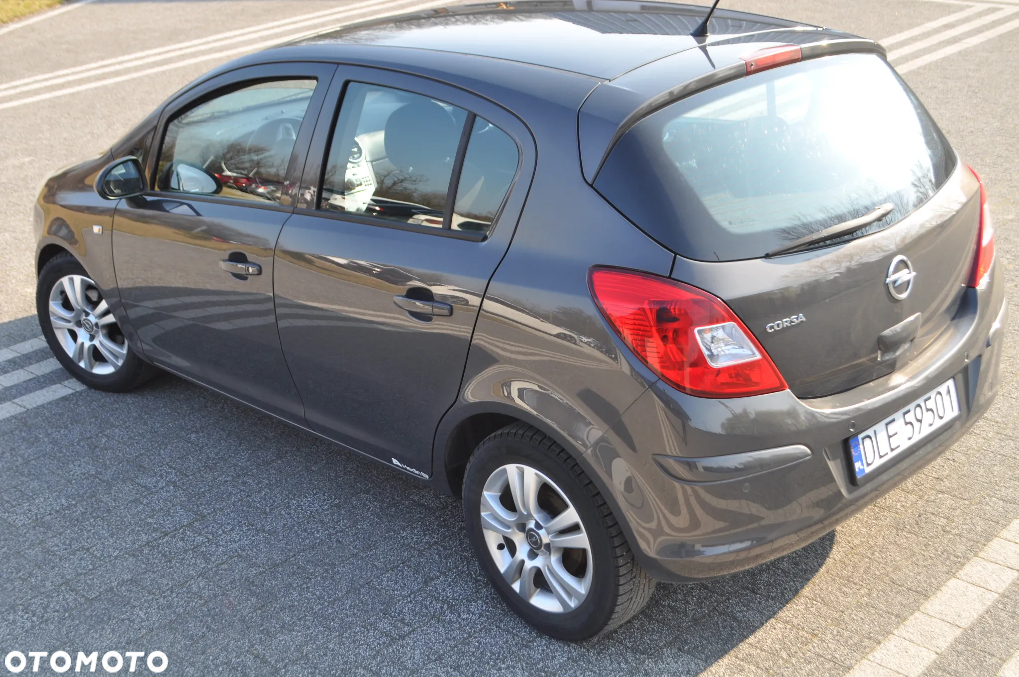 Opel Corsa 1.2 16V Edition / Active - 39