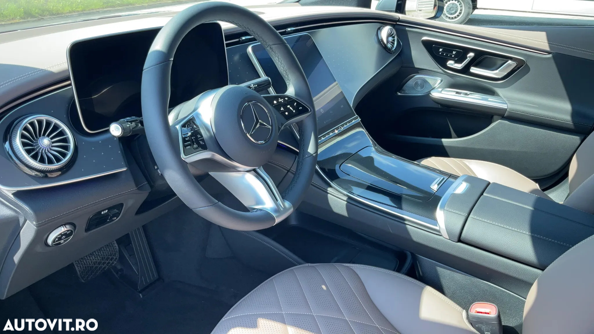Mercedes-Benz EQE 350 4MATIC - 9
