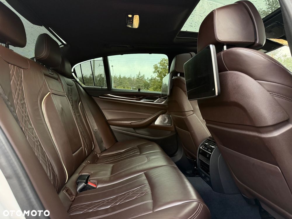 BMW Seria 5 530i Luxury Line - 30