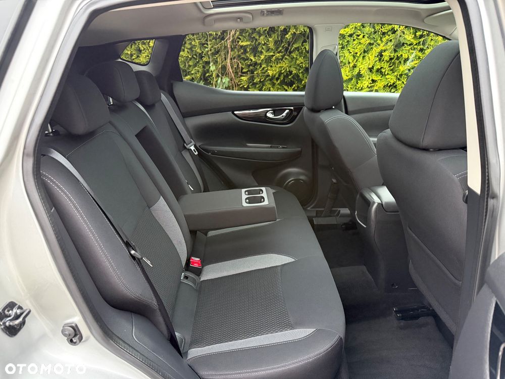 Nissan Qashqai 1.3 DIG-T N-WAY - 20