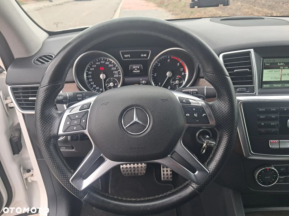 Mercedes-Benz ML - 17