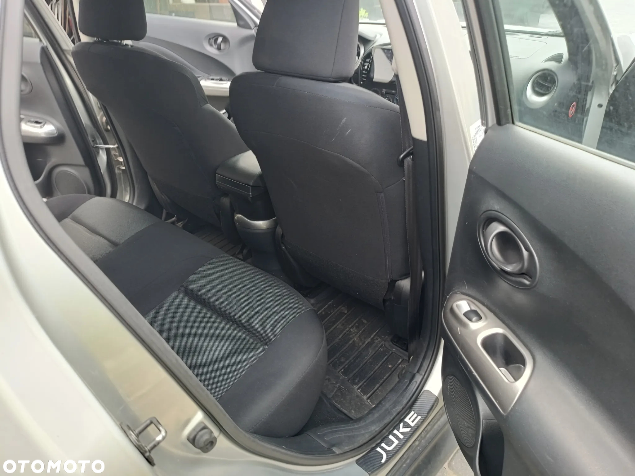 Nissan Juke 1.6 Visia - 10