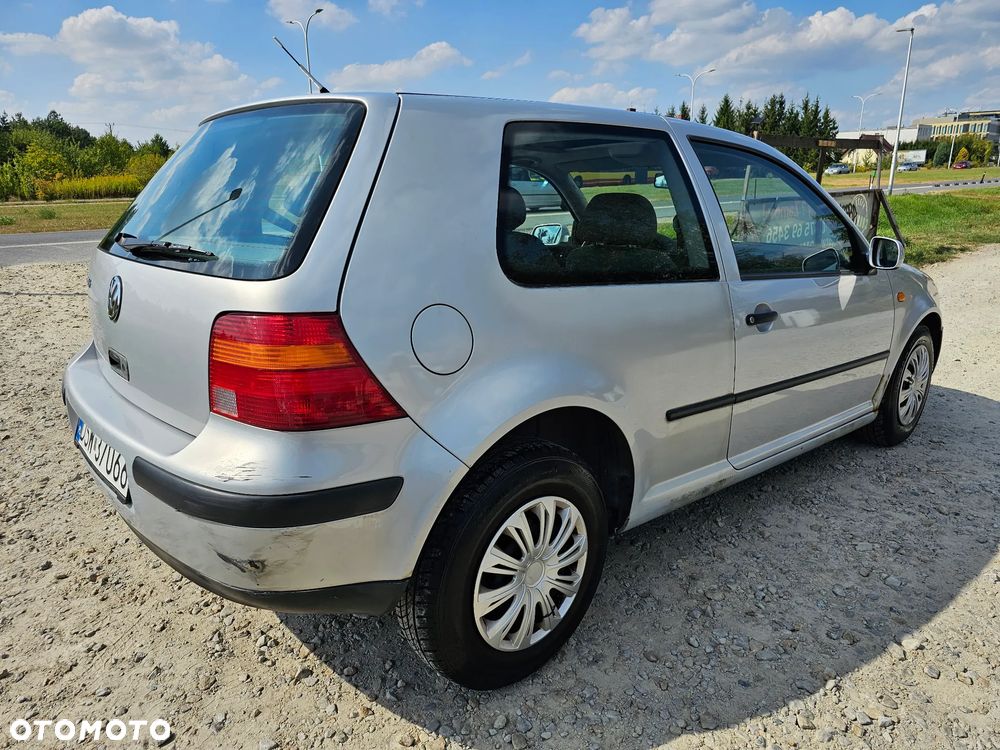 Volkswagen Golf IV 1.4 Basis - 3