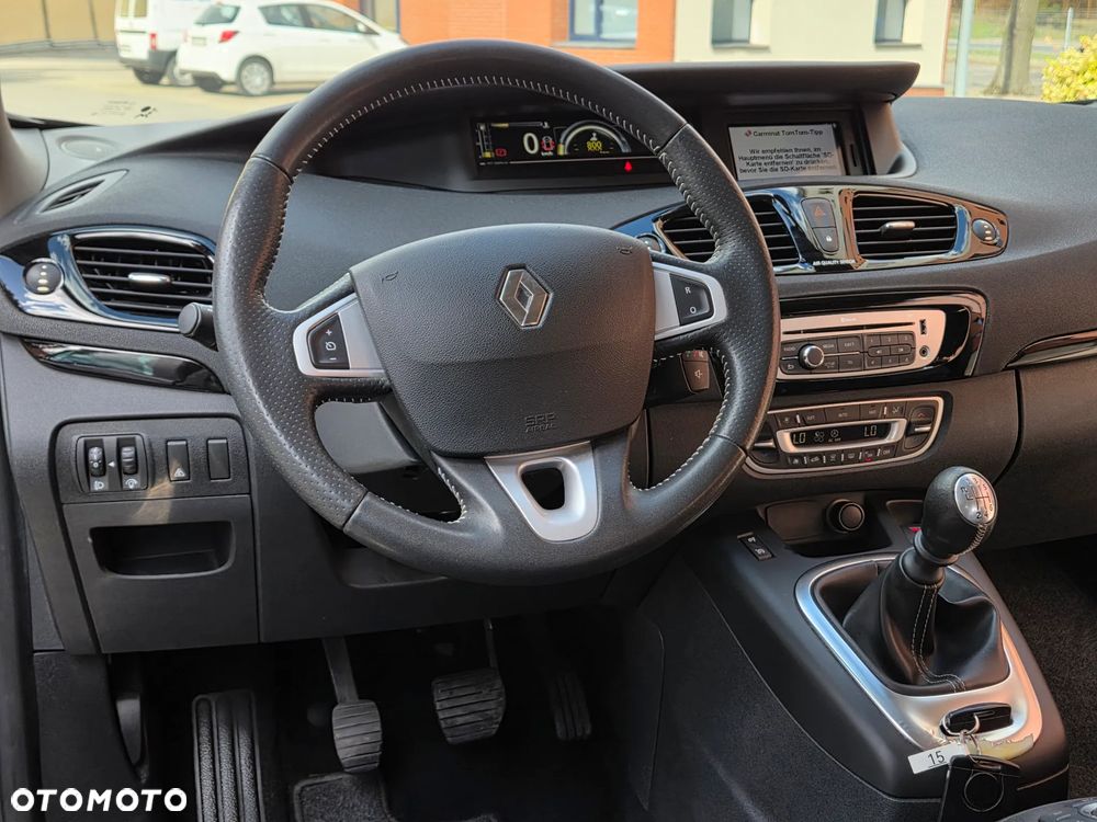 Renault Scenic TCe 130 Bose Edition - 27