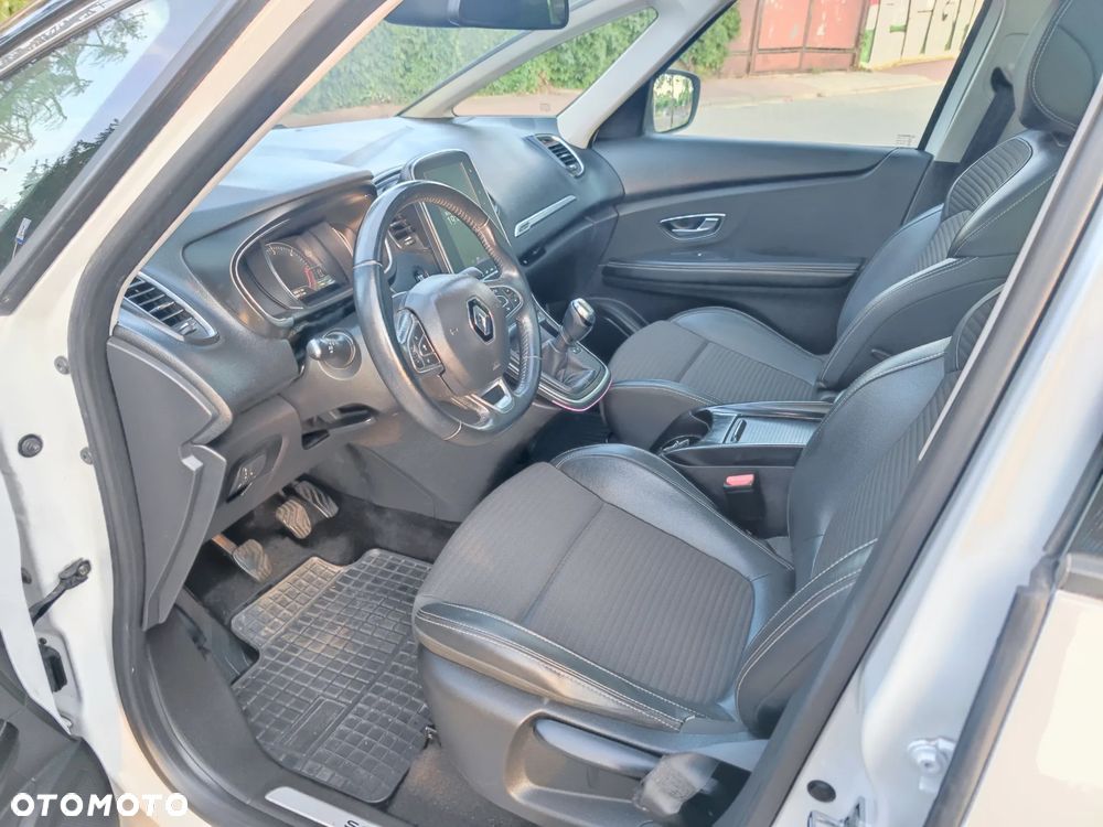 Renault Scenic ENERGY dCi 110 EXPERIENCE - 9