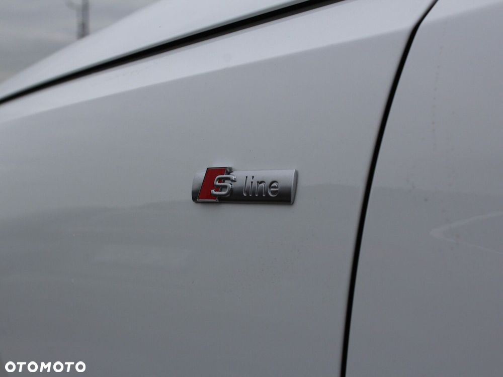 Audi A4 Limousine - 25