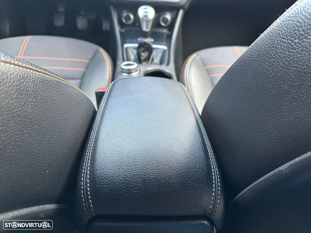 Mercedes-Benz CLA 180 (CDI) d Urban - 13
