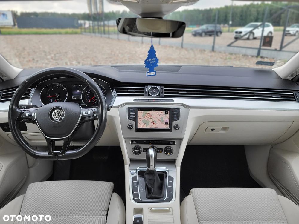 Volkswagen Passat 2.0 TDI BMT Comfortline DSG - 16