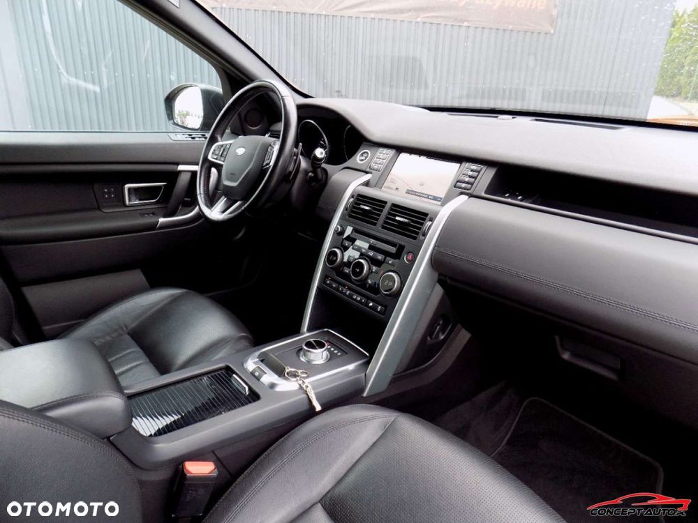 Land Rover Discovery Sport - 31