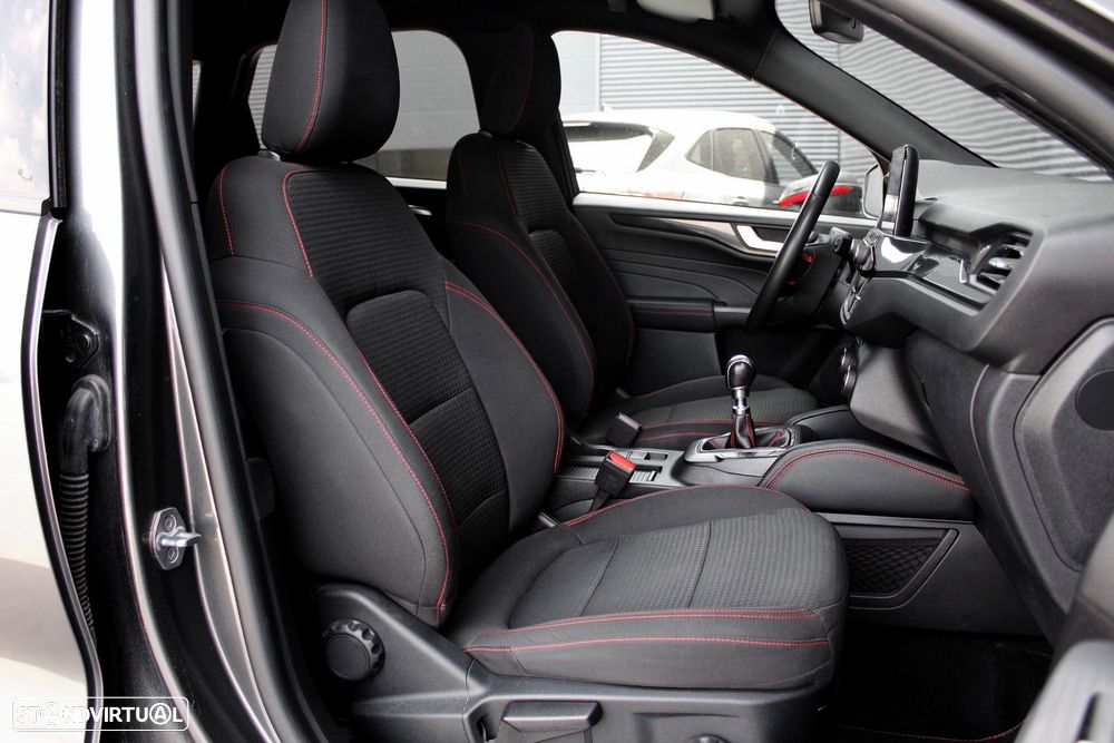 Ford Kuga 1.5 EcoBoost ST-Line - 27