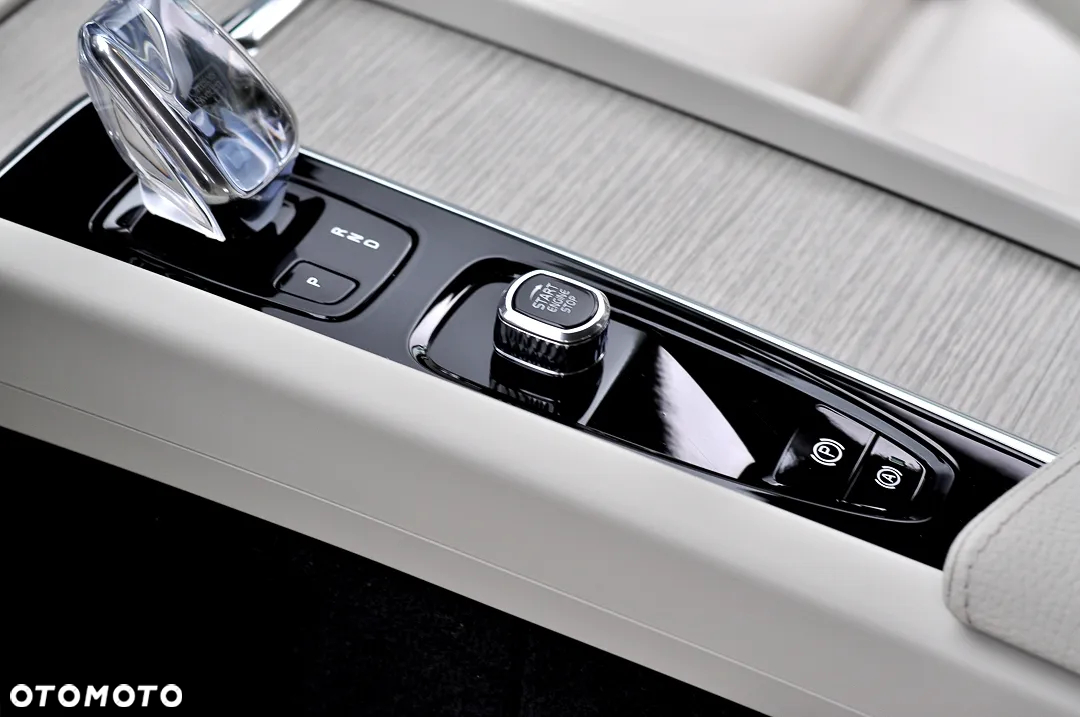 Volvo XC 60 B4 B Geartronic Inscription - 32