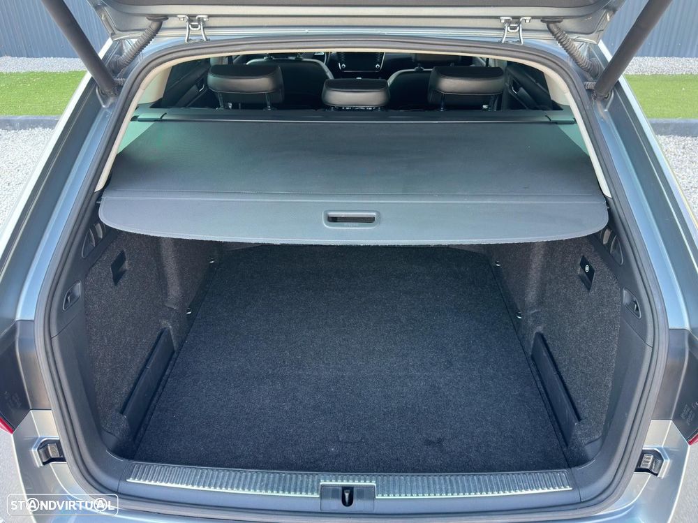 Skoda Superb Break 2.0 TDI Style - 23