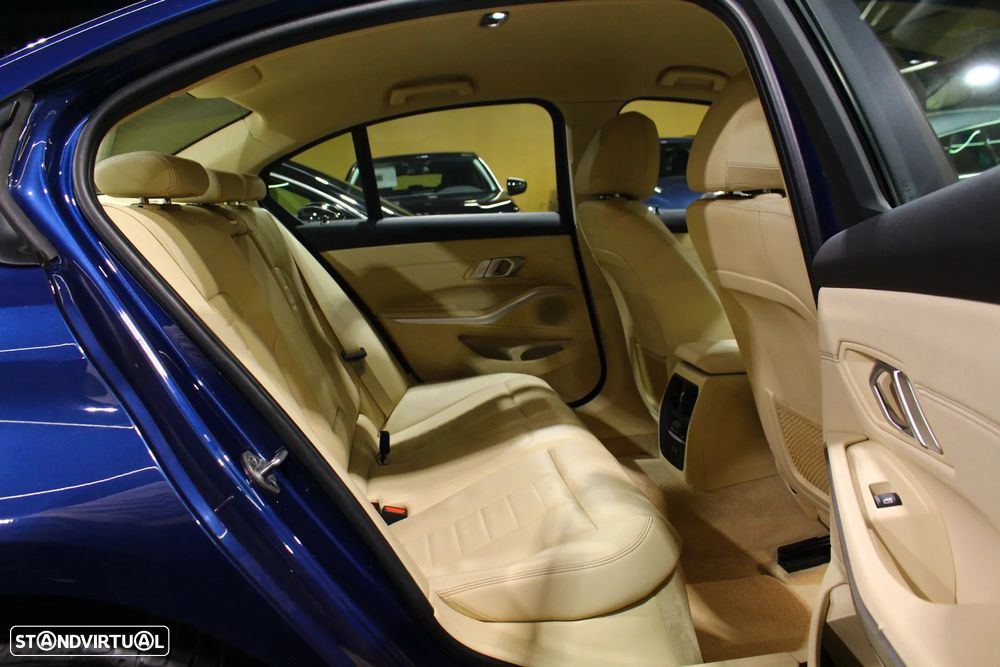 BMW 330 e Line Luxury Auto - 21