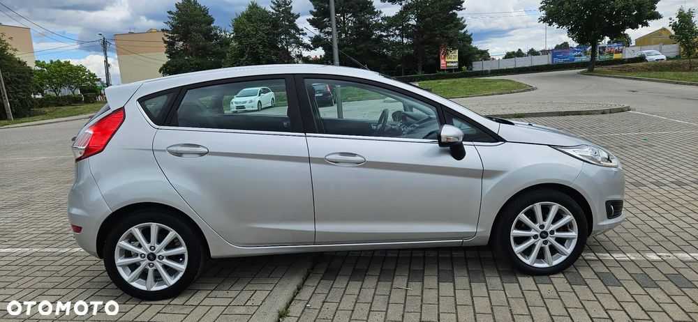 Ford Fiesta 1.0 EcoBoost S&S TITANIUM - 19