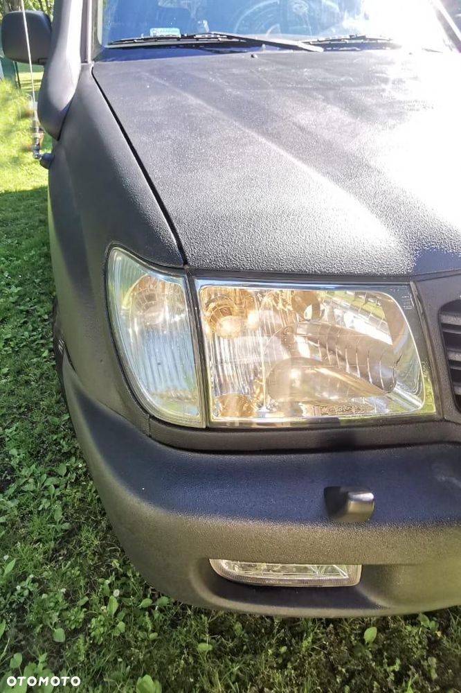 Toyota Land Cruiser 100 - 8
