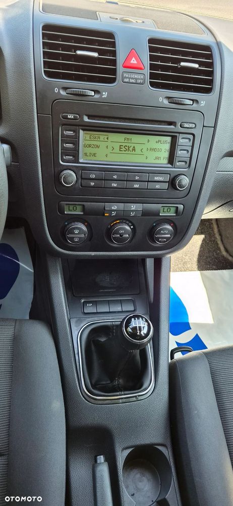 Volkswagen Golf - 6