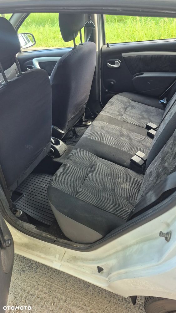 Dacia Sandero 1.4 Laureate - 12