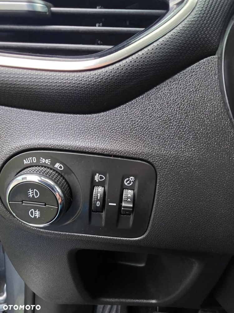 Opel Crossland X - 15