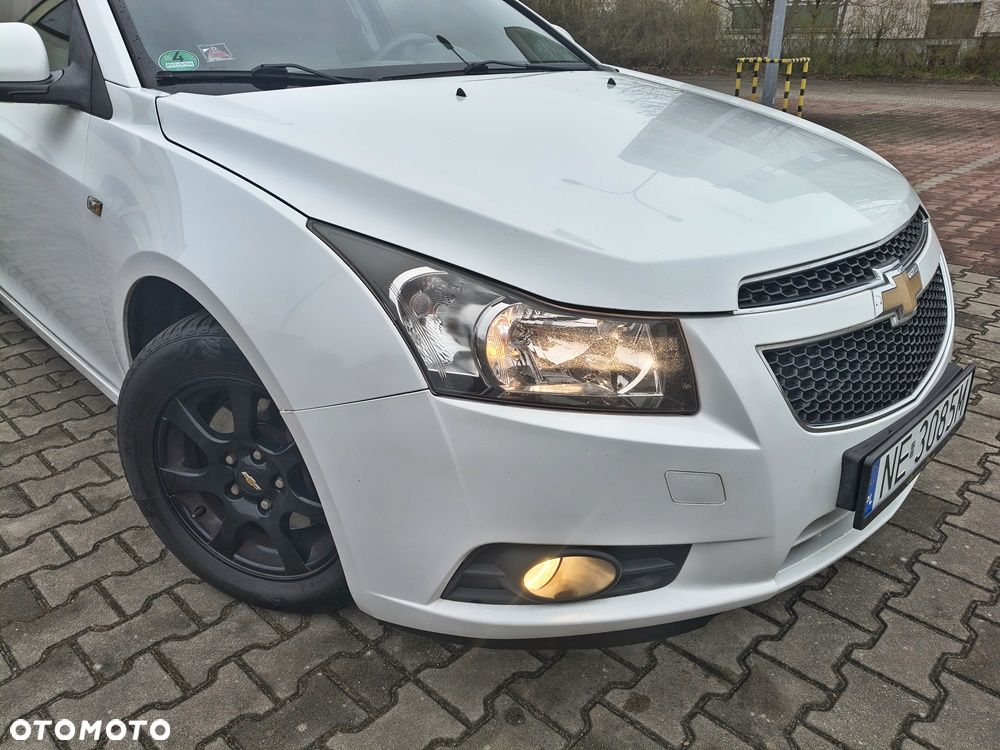 Chevrolet Cruze 2.0 LS - 33