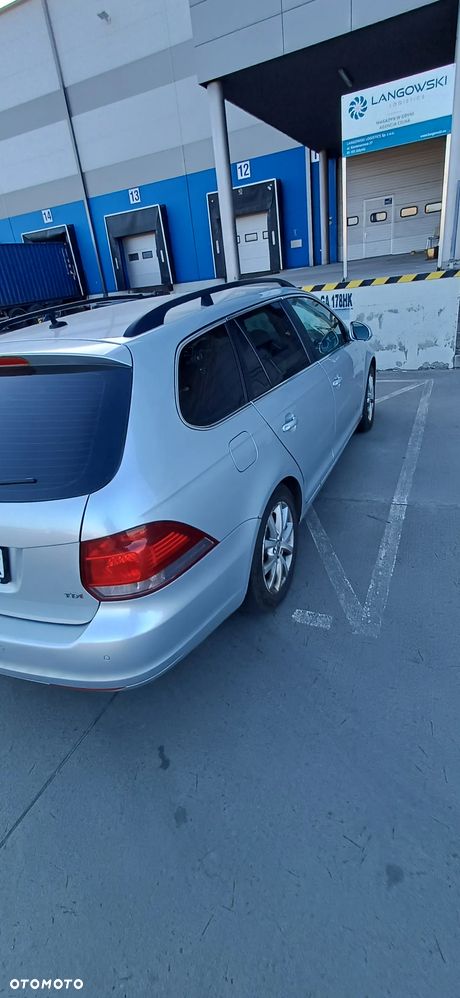 Volkswagen Golf 1.6 TDI Highline - 7