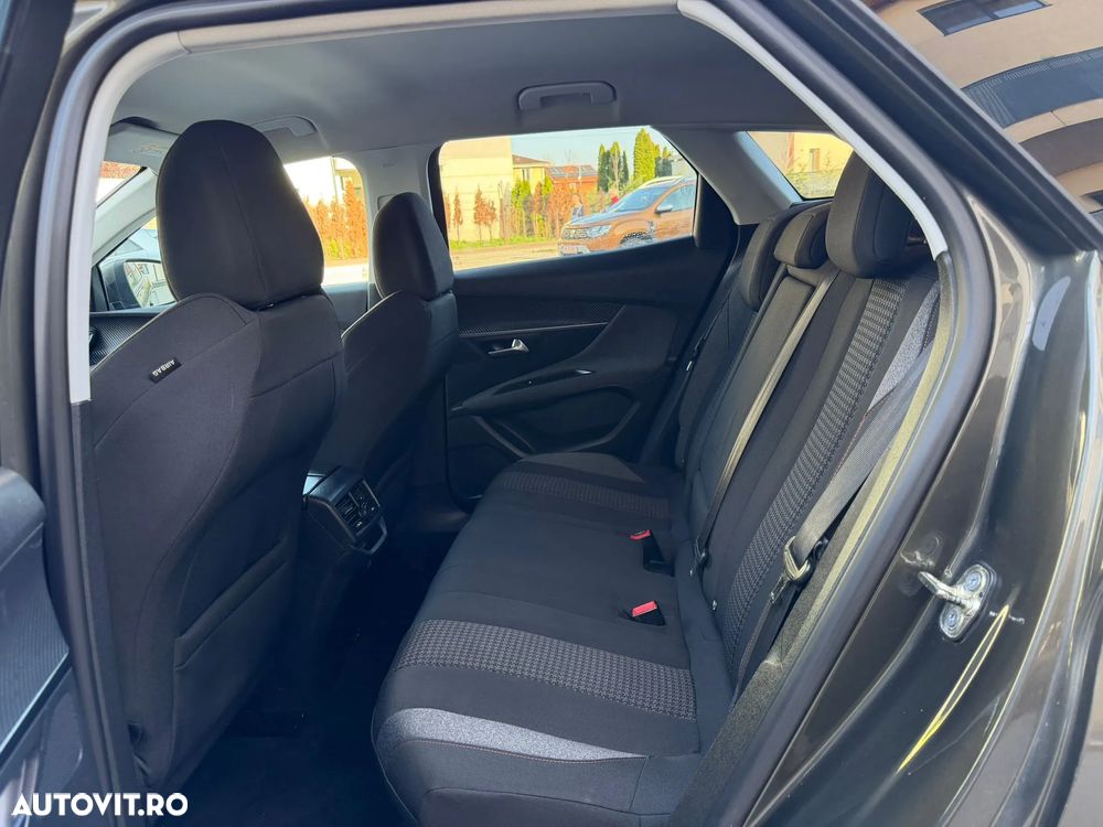 Peugeot 3008 - 8