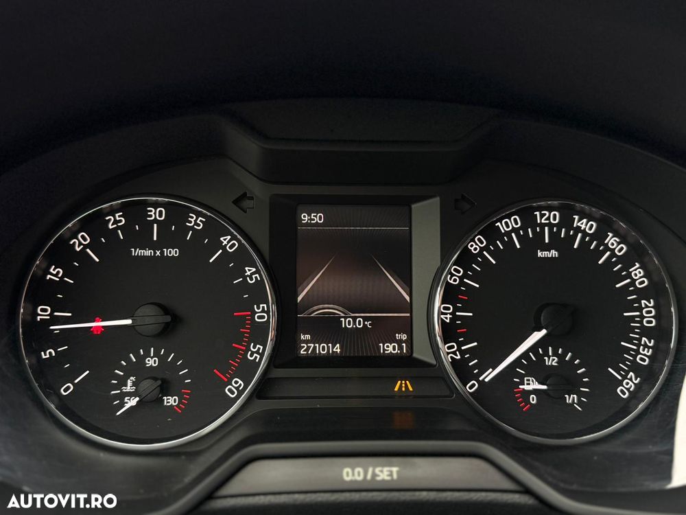 Skoda Octavia 1.6 TDI 4X4 ELEGANCE - 13