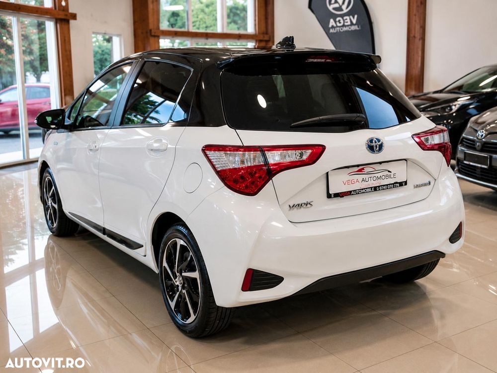 Toyota Yaris 1.5 VVT-i HSD Bi-Tone R&B - 5