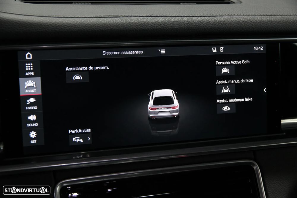 Porsche Panamera Sport Turismo 4 E-Hybrid Platinum Edition - 29