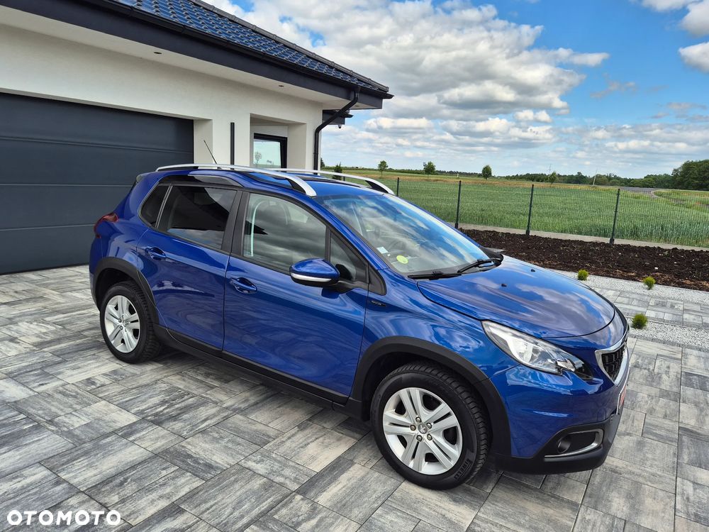 Peugeot 2008 BlueHDi 100 STOP & START Signature - 13