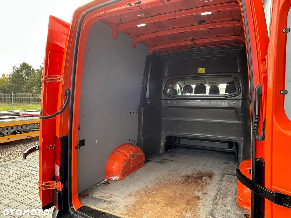 Volkswagen Crafter 2.0 TDI 140KM L2H2 DOKA Brygadówka holenderka 6 osób **Tylko 153tyś. km.**KLIMA**Super Stan** - 8