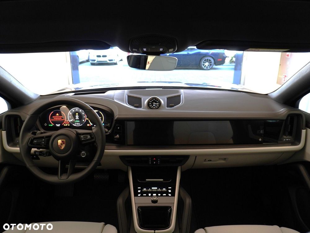 Porsche Cayenne E-Hybrid PHEV Black Edition - 37
